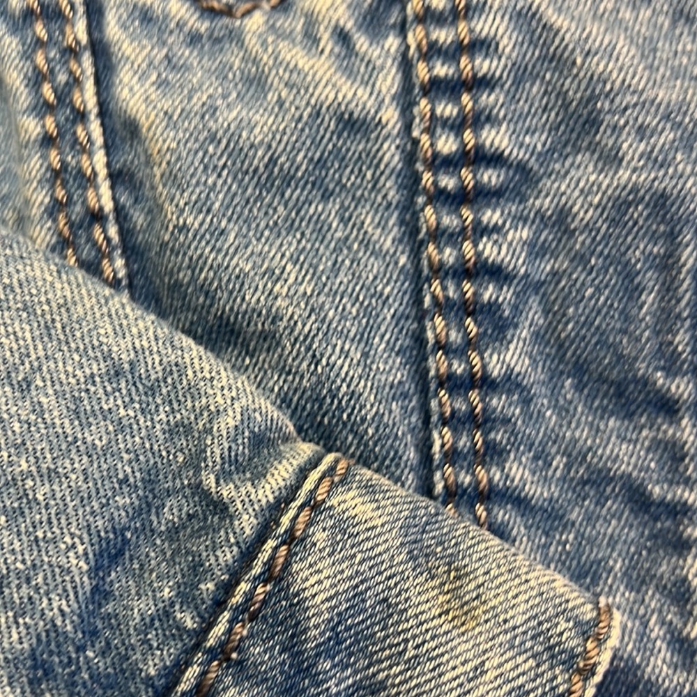 Vintage Liz Wear Denim Jean Jacket Size Medium with 6 pockets - Picture 10 of 16